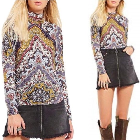 ⏰"Chase Me" Mock Neck Tee - Picture 12 of 12